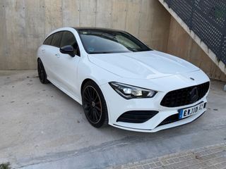Mercedes-Benz CLA 200 AMG 2022