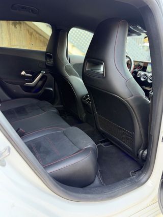 Mercedes-Benz CLA 200 AMG 2022