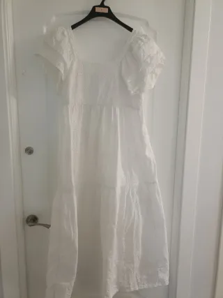 Vestido blanco largo bordado