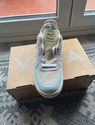 Veja V10 Beige/Gris/Azul/Rosa