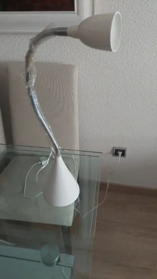 Lámpara LED flexible blanca