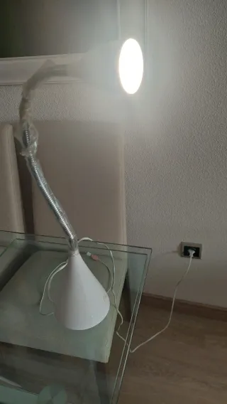 Lámpara LED flexible blanca