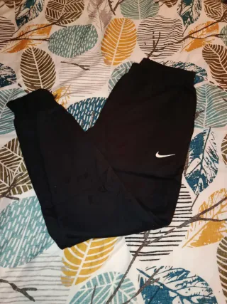 Conjunto Chándal Nike Blanco y Negro