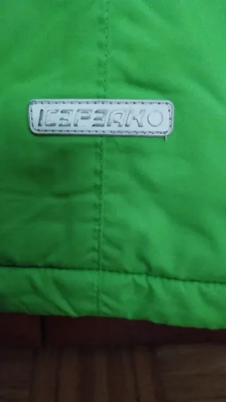 Abrigo Icepeak azul y verde