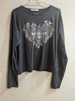 Camiseta inside L con dibujo corazon sin estrenar
