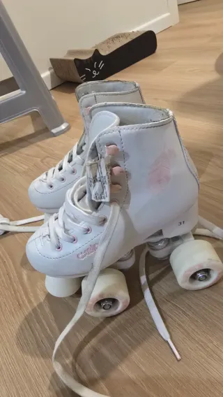 Patines 4 ruedas niña talla 31