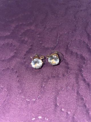 Pendientes de perla dorados