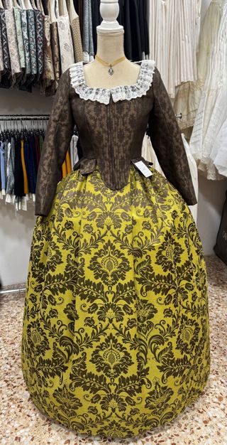 Falda fallera estampado damasco