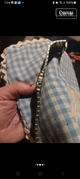 Reloj de pulsera con brillantes