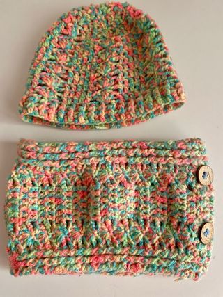 Conjunto gorro, cuello y guantes multicolor