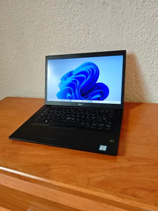 Portátil Dell i5 12GB RAM 256GB SSD FHD