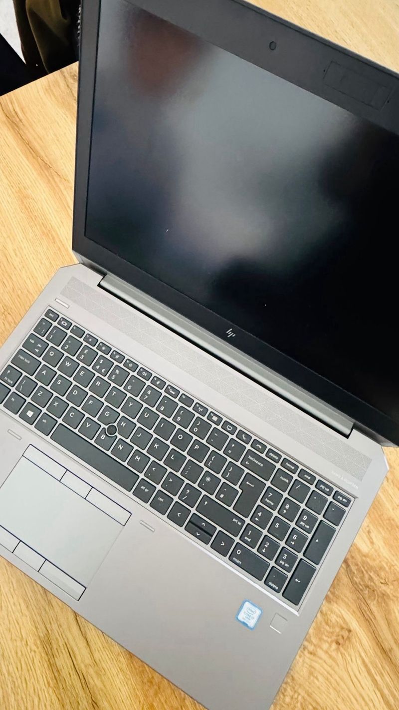 HP ZBook 15 G5 i7 32GB 512GB NVME Quadro P2000 afbeelding 2