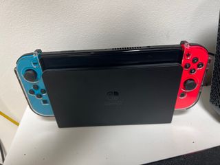 Nintendo Switch OLED Azul y Rojo