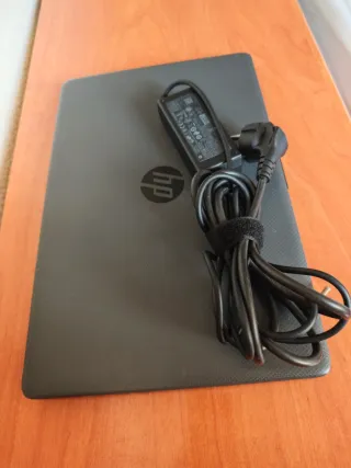 Portátil HP i5 16GB RAM  15" FHD 256GB SSD