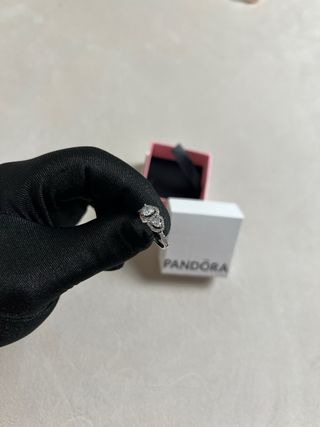 Anillo Pandora – Corazones Halo Brillante