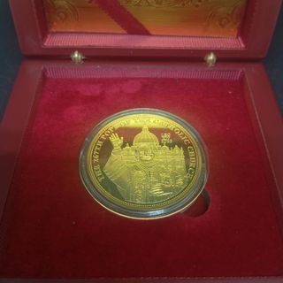 VATICANO MONEDA CONMEMORATIVA EN ESTUCHE DE MADERA