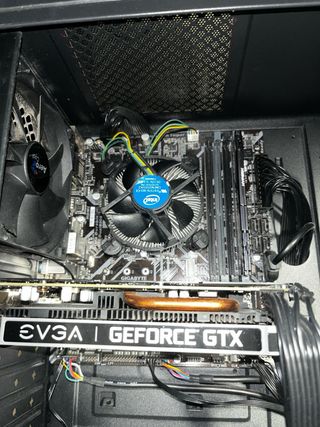 Torre PC AeroCool i5 9400F GTX1650 8GB 1.25TB