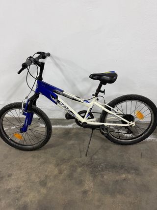 Bicicleta Infantil 24 Azul y Blanca