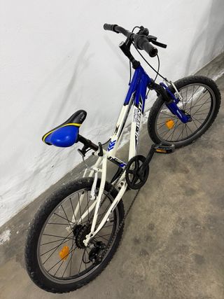 Bicicleta Infantil 24 Azul y Blanca