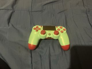 Ps4 Slim 1TB Negra precio negociable