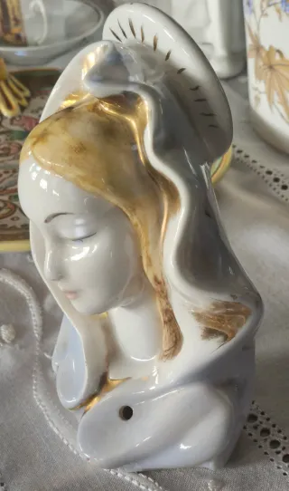 Madonna in Preghiera Ceramica Dorata