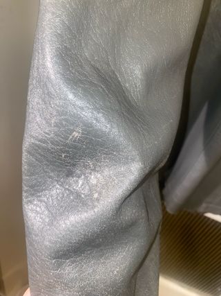 Chaqueta de piel gris Falta lustrar