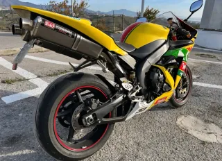 Yamaha R1