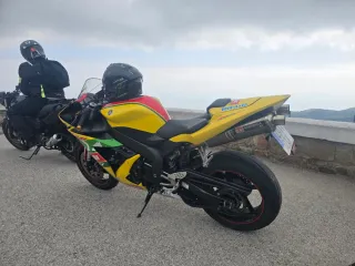 Yamaha R1