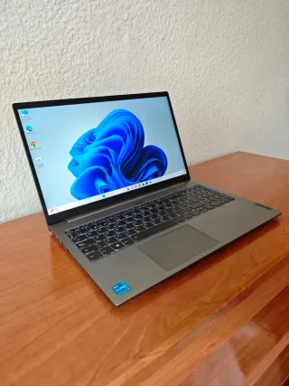 Portátil Lenovo ThinkBook 15 FHD i5 11Gen