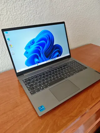 Portátil Lenovo ThinkBook 15 FHD i5 11Gen