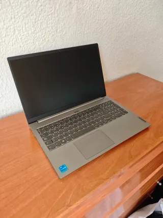 Portátil Lenovo ThinkBook 15 FHD i5 11Gen