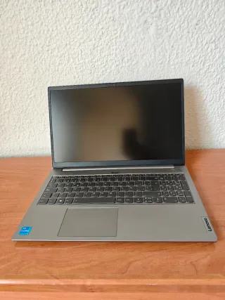 Portátil Lenovo ThinkBook 15 FHD i5 11Gen