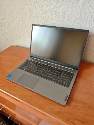 Portátil Lenovo ThinkBook 15 FHD i5 11Gen