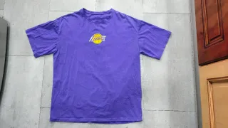 Camiseta logo Lakers