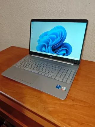 Portátil HP 15 FHD i5 12Gen 24GB RAM 512GB SSD