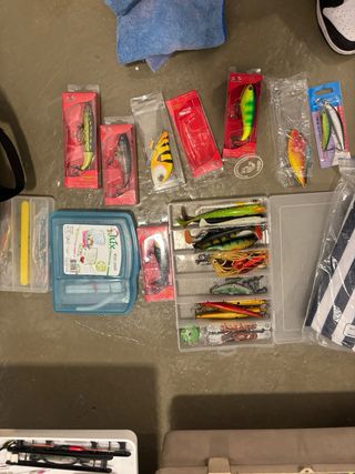 Cajas de Señuelos de Pesca