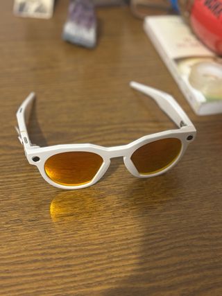 Occhiali Oakley x Meta con fotocamera