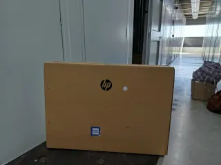 HP All-in-One 27 i5 16GB 512GB