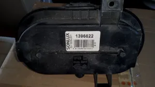 Lámpara skot pared/techo 60W