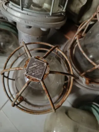 Lote 7 Lámparas Industriales Antiguas