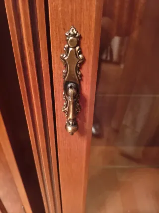 Vetrina vintage in legno e vetro