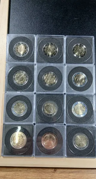 12 Monedas 2€ SC