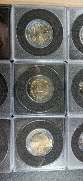 12 Monedas 2€ SC