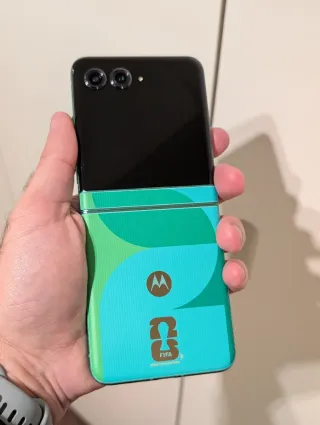 Motorola RAZR 60 Edição Campeonato Mundo FIFA 2026
