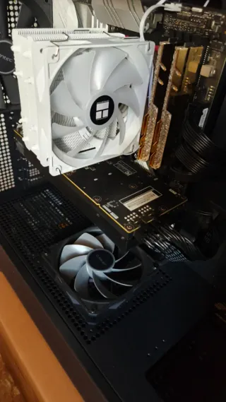 NVIDIA GeForce RTX 3070 8GB GDDR6 - Compacta