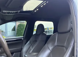 Porsche Cayenne 2011