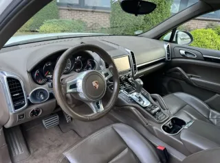 Porsche Cayenne 2011