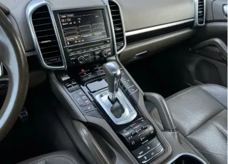 Porsche Cayenne 2011