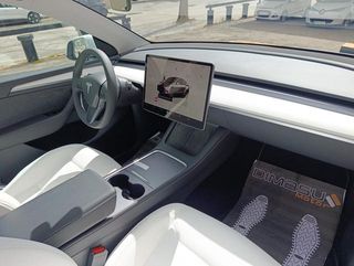 Tesla Model Y Performance 4WD 338 kW (460 CV)