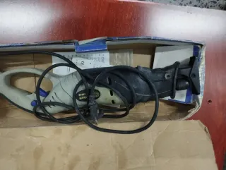 Sierra sable eléctrica